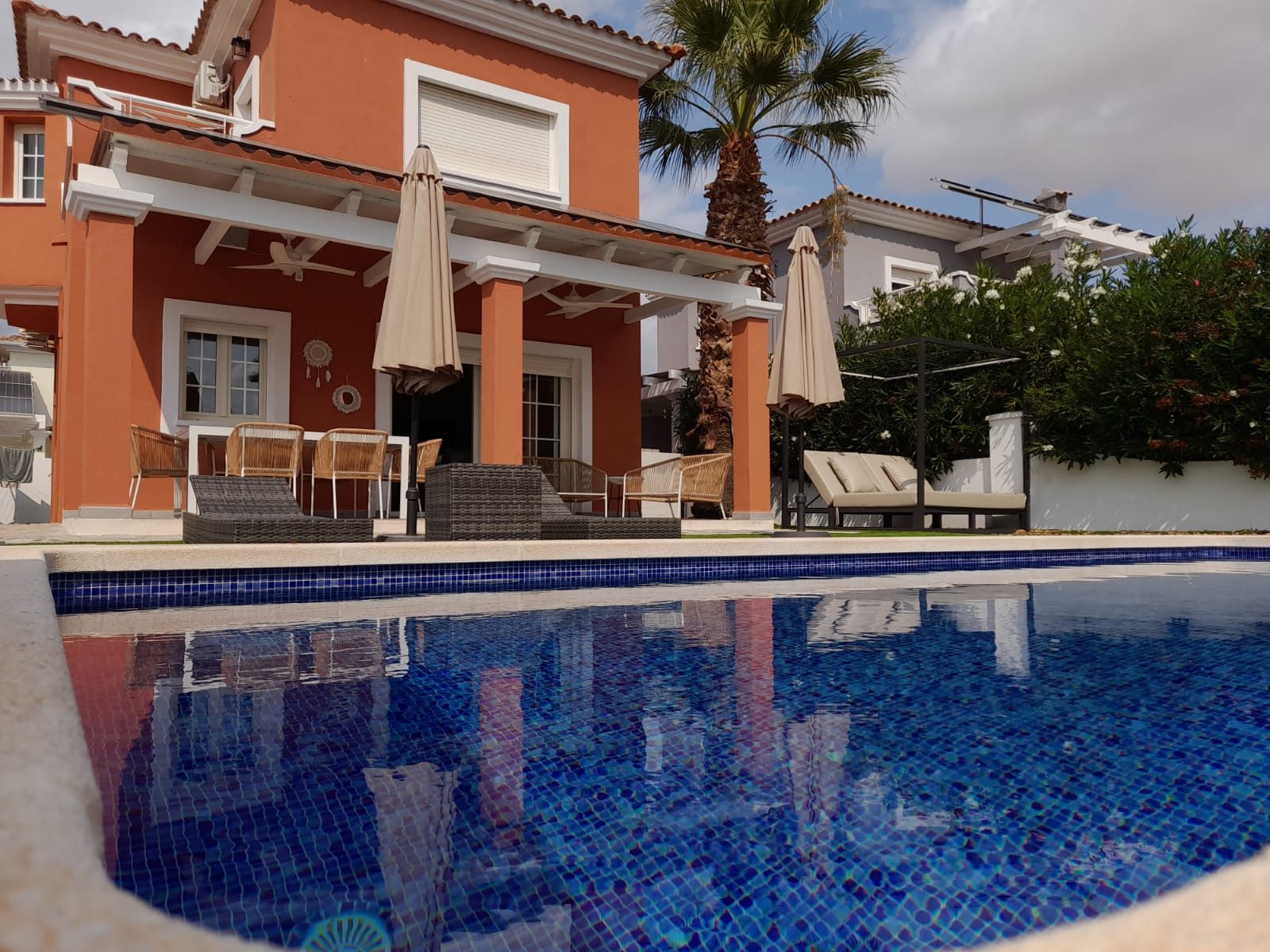 Villa met zwembad in Villa Renes